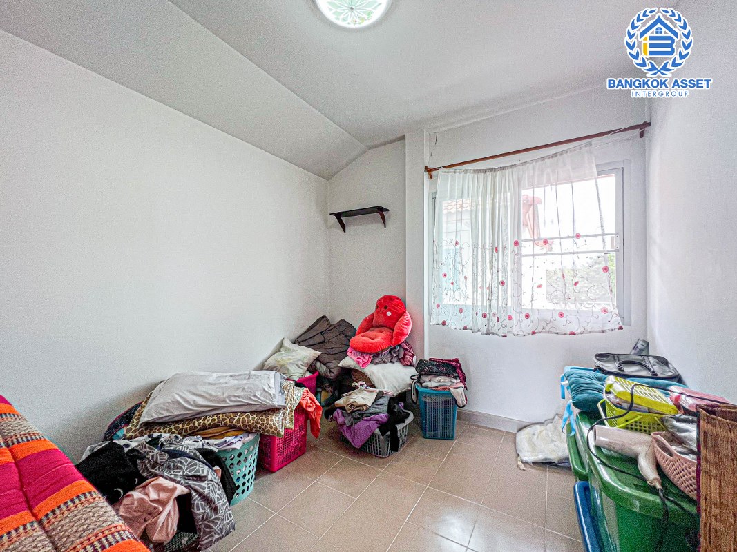 *****บ้านแฝดมือสองนนทบุรี โครงการ ศุภาลัยวิลล์ วงแหวนปิ่นเกล้า-พระราม5 เนื้อที่ 36 ตร.ว บ้านสภาพดี มีสวนในตัว พร้อมฟังก์ชัน 3 ห้องนอน 2 ห้องน้ำ 1 ที่จอดรถ แถมฟรี! 1 เครื่องปรับอากาศ ทำเลสงบ ร่มเย็น เชื่อมต่อถนนอัจฉริยะพัฒนา, ถนนกาญจนาภิเษก ใกล้ห้างสรรพสินค้า "โลตัส บางใหญ่" และจุดขึ้นทางด่วน "ศรีรัช"