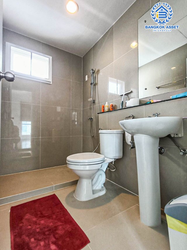 *****บ้านเดี่ยวมือสอง โครงการ เพอร์เฟคพาร์ค ชัยพฤกษ์ แบรนด์ Property Perfect เนื้อที่ 61.30 ตร.ว. ฟังก์ชัน 3 ห้องนอน 3 ห้องน้ำ 2 ที่จอดรถ เติมเต็มทุกไลฟ์สไตล์ บนทำเลเดินทางง่าย เชื่อมต่อทั้ง ถนนกาญจนาภิเษก ถนนรัตนาธิเบศร์ ถนนชัยพฤษ์ ใกล้รถไฟฟ้าสายสีม่วง "สถานีคลองบางไผ่" และทางด่วน "ศรีรัช"