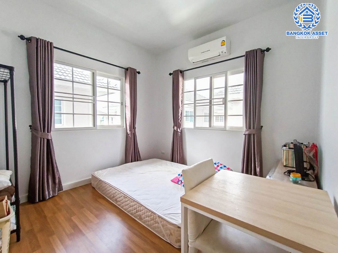 *****บ้านเดี่ยวมือสอง โครงการ เพอร์เฟคพาร์ค ชัยพฤกษ์ แบรนด์ Property Perfect เนื้อที่ 61.30 ตร.ว. ฟังก์ชัน 3 ห้องนอน 3 ห้องน้ำ 2 ที่จอดรถ เติมเต็มทุกไลฟ์สไตล์ บนทำเลเดินทางง่าย เชื่อมต่อทั้ง ถนนกาญจนาภิเษก ถนนรัตนาธิเบศร์ ถนนชัยพฤษ์ ใกล้รถไฟฟ้าสายสีม่วง "สถานีคลองบางไผ่" และทางด่วน "ศรีรัช"