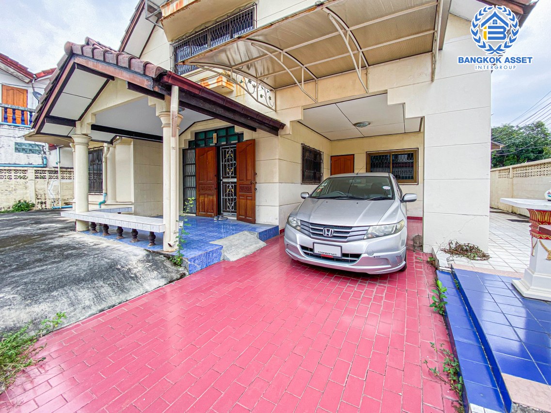 *****บ้านเดี่ยวมือสองกรุงเทพมหานคร โครงการ กฤษดานคร17 พุทธมณฑล สาย3 #หลังมุม เนื้อที่กว้างขวางถึง 60 ตร.ว. ฟังก์ชัน 4 ห้องนอน 2 ห้องน้ำ 1 ที่จอดรถ ทำเลติดถนนพุทธมณฑลสาย3 เชื่อมต่อเมืองสะดวก ใกล้ทางคู่ขนานลอยฟ้าบรมราชชนนี, ม.มหิดล และทางด่วน