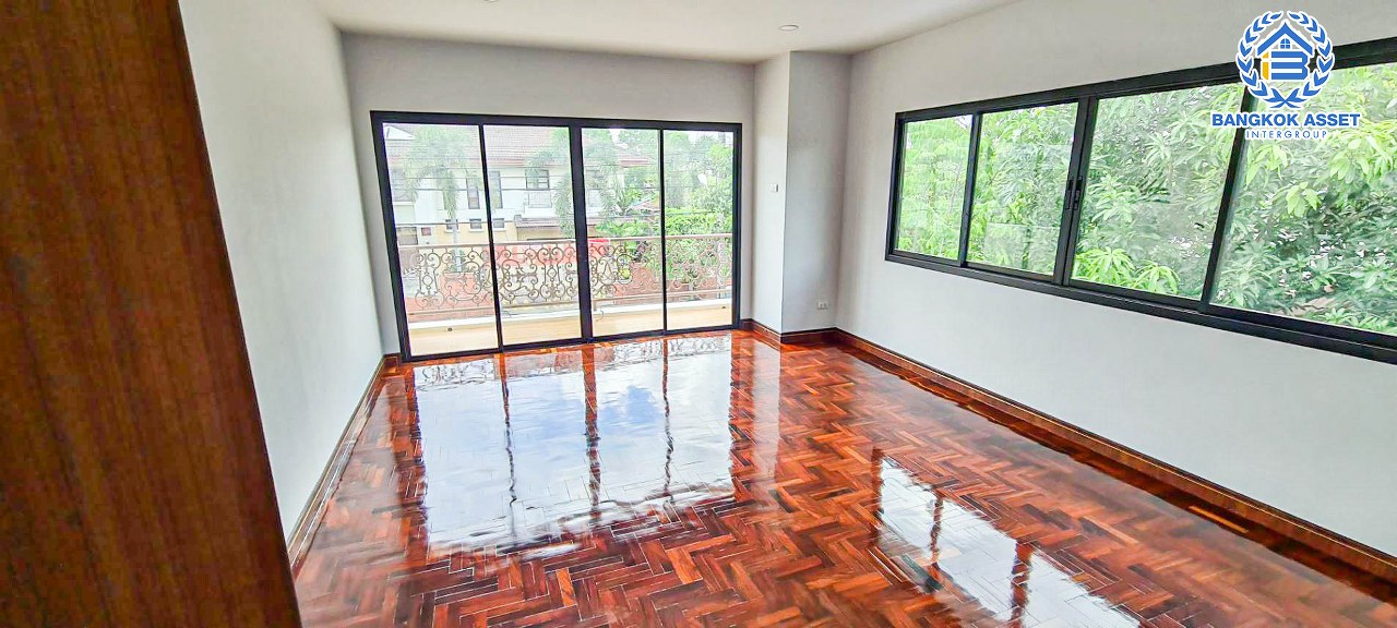 *****บ้านเดี่ยวมือสองกรุงเทพมหานคร หมู่บ้านอักษรา พุทธมณฑล สาย3 เนื้อที่ 77 ตร.ว บ้านสไตล์หรูหรา ราคาดี กับฟังก์ชัน 4 ห้องนอน 3 ห้องน้ำ 2 ที่จอดรถ ทำเลเยี่ยม ถนนโล่ง เชื่อมต่อถนนพุทธมณฑลสาย3, ถนนเลียบคลองทวีวัฒนา ใกล้สวนสาธารณะ "พุทธมณฑล" และ "มหาวิทยาลัยมหิดล ศาลายา"