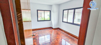 *****บ้านเดี่ยวมือสองกรุงเทพมหานคร หมู่บ้านอักษรา พุทธมณฑล สาย3 เนื้อที่ 77 ตร.ว บ้านสไตล์หรูหรา ราคาดี กับฟังก์ชัน 4 ห้องนอน 3 ห้องน้ำ 2 ที่จอดรถ ทำเลเยี่ยม ถนนโล่ง เชื่อมต่อถนนพุทธมณฑลสาย3, ถนนเลียบคลองทวีวัฒนา ใกล้สวนสาธารณะ "พุทธมณฑล" และ "มหาวิทยาลัยมหิดล ศาลายา"