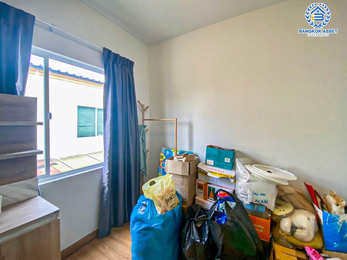 *****ทาวน์เฮาส์มือสอง โซนนนทบุรี โครงการ เดอะคัลเลอร์ กาญจนาภิเษก-ราชพฤกษ์ เนื้อที่ 26 ตร.ว หลังมุม ร่วมกับฟังก์ชัน 3 ห้องนอน 2 ห้องน้ำ 1 บ้านสภาพสวย พร้อมอยู่ แถมฟรี! เครื่องปรับอากาศ และเครื่องทำน้ำอุ่น บนทำเลดี สภาพแวดล้อมสวยและสงบ โครงการใกล้โรงพยาบาล เชื่อมต่อถนนบางกรวย-ไทรน้อย