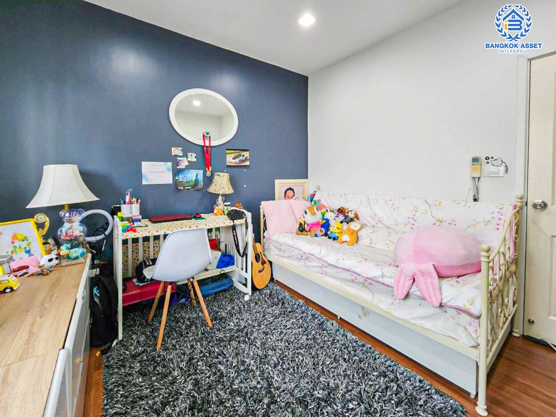 *****บ้านเดี่ยวมือสอง โครงการ พฤกษาวิลเลจ28 ซีนเนอรี่ กาญจนาภิเษก เนื้อที่ 69.90 ตร.ว. ฟังก์ชัน 4 ห้องนอน 3 ห้องน้ำ 3 ที่จอดรถ บ้านสภาพดี ภายในตกแต่งทันสมัย ต่อเติมหลังคาโรงรถพร้อมใช้งาน บนทำเลเชื่อมต่อถนนกาญจนาภิเษก ใกล้โครงการรถไฟฟ้าสายสีม่วง "สถานีตลาดบางใหญ่"