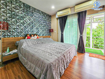 *****บ้านเดี่ยวมือสอง โครงการ พฤกษาวิลเลจ28 ซีนเนอรี่ กาญจนาภิเษก เนื้อที่ 69.90 ตร.ว. ฟังก์ชัน 4 ห้องนอน 3 ห้องน้ำ 3 ที่จอดรถ บ้านสภาพดี ภายในตกแต่งทันสมัย ต่อเติมหลังคาโรงรถพร้อมใช้งาน บนทำเลเชื่อมต่อถนนกาญจนาภิเษก ใกล้โครงการรถไฟฟ้าสายสีม่วง "สถานีตลาดบางใหญ่"