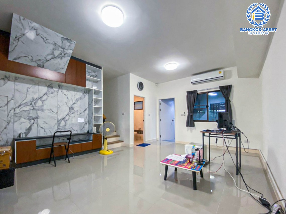 ทาวน์เฮ้าส์มือสองนนทบุรี โครงการ พลีโน่ ราชพฤกษ์ เนื้อที่ 17.5 ตร.ว. ฟังก์ชัน 3 ห้องนอน 2 ห้องน้ำ 2 ที่จอดรถ แถมฟรี! 4 เครื่องปรับอากาศ บนทำเลเดินทางสะดวก เชื่อมต่อ ถนนราชพฤกษ์, ใกล้รถไฟฟ้าสายสีม่วง "สถานีบางรักใหญ่" ทางด่วน "ศรีรัช" จองเลย!