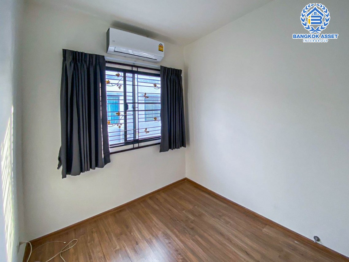 ทาวน์เฮ้าส์มือสองนนทบุรี โครงการ พลีโน่ ราชพฤกษ์ เนื้อที่ 17.5 ตร.ว. ฟังก์ชัน 3 ห้องนอน 2 ห้องน้ำ 2 ที่จอดรถ แถมฟรี! 4 เครื่องปรับอากาศ บนทำเลเดินทางสะดวก เชื่อมต่อ ถนนราชพฤกษ์, ใกล้รถไฟฟ้าสายสีม่วง "สถานีบางรักใหญ่" ทางด่วน "ศรีรัช" จองเลย!