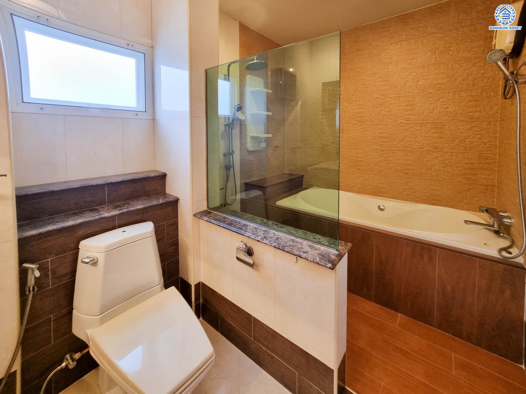 บ้านเดี่ยวมือสองนนทบุรี เพอร์เฟคเพลส2 รัตนาธิเบศร์ เนื้อที่ 69 ตร.ว หลังมุม สภาพสวย โดดเด่น พร้อมฟังก์ชัน 3 ห้องนอน 2 ห้องน้ำ 2 ที่จอดรถ บนทำเลเดินทางสะดวก เชื่อมต่อถนนรัตนาธิเบศร์,  ถนนไทรม้า, ถนนราชพฤกษ์ ใกล้โครงการรถไฟฟ้าสายสีม่วง "สถานีไทรม้า" และจุดขึ้นทางด่วน "งามวงศ์วาน"