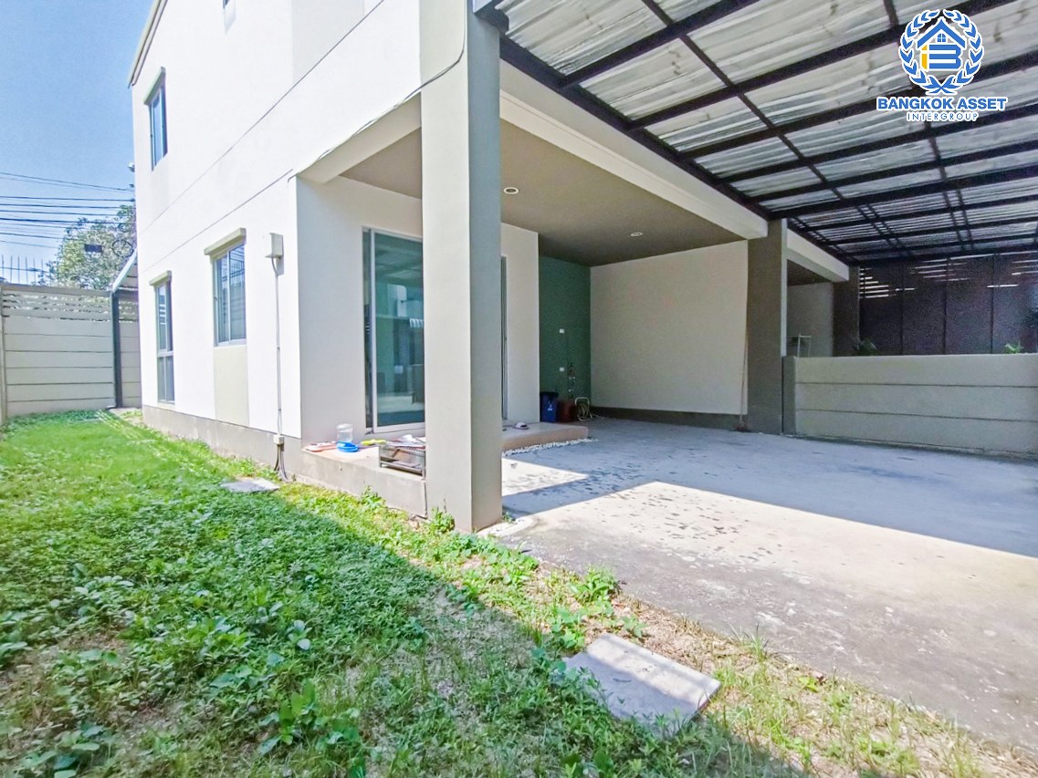 *****ทาวน์เฮ้าส์มือสอง นนทบุรี โครงการ ลุมพินีทาวน์วิลล์ ราชพฤกษ์-นครอินทร์ หลังมุม พื้นที่ 30.50 ตร.ว. 3 ห้องนอน 2 ห้องน้ำ 2 ที่จอดรถ บนทำเลโซนเมือง! เข้า-ออกได้หลายเส้นทาง ทั้งราชพฤกษ์, ถนนนครอินทร์, ถนนสิรินธร ใกล้รถไฟฟ้า "สถานีกระทรวงสาธารณสุข" และจุดขึ้นใกล้ขึ้นทางด่วน "ศรีรัช"