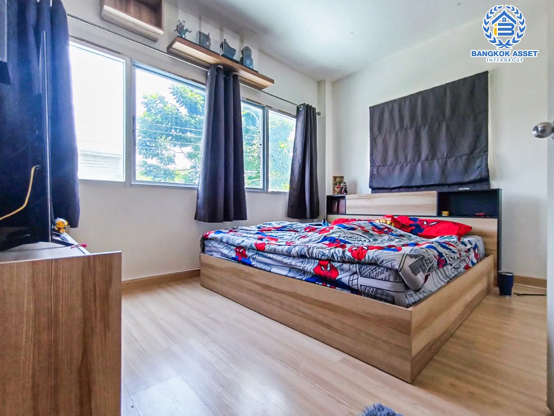 *****ทาวน์เฮ้าส์มือสอง นนทบุรี โครงการ ลุมพินีทาวน์วิลล์ ราชพฤกษ์-นครอินทร์ หลังมุม พื้นที่ 30.50 ตร.ว. 3 ห้องนอน 2 ห้องน้ำ 2 ที่จอดรถ บนทำเลโซนเมือง! เข้า-ออกได้หลายเส้นทาง ทั้งราชพฤกษ์, ถนนนครอินทร์, ถนนสิรินธร ใกล้รถไฟฟ้า "สถานีกระทรวงสาธารณสุข" และจุดขึ้นใกล้ขึ้นทางด่วน "ศรีรัช"