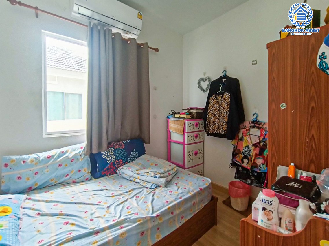 *****ทาวน์เฮ้าส์มือสองนครปฐม โครงการ พฤกษาวิลล์88 ศาลายา เนื้อที่เกือบ 19 ตร.ว. ฟังก์ชัน 3 ห้องนอน 2 ห้องน้ำ 1 ที่จอดรถ แถมฟรี! 3 เครื่องปรับอากาศ, 1 เครื่องทำน้ำอุ่น บนทำเลแห่งการเดินทาง เชื่อมต่อ ถ.ศาลาธรรมสพน์ ถ.บรมราชชนี ใกล้มหาวิทยาลัยมหิดล