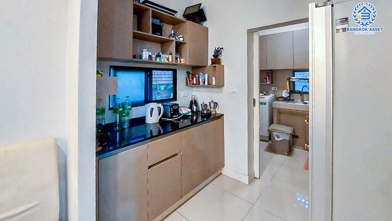 *****บ้านเดี่ยวมือสอง หลังใหญ่ จากแบรนด์ Sansiri โครงการ บุราสิริ ราชพฤกษ์-345 เนื้อที่กว่า 97.10 ตร.ว. ฟังก์ชัน 3 ห้องนอน 3 ห้องน้ำ 2 ที่จอดรถ สภาพสวยเหมือนใหม่ ต่อเติมครบครัน ทำเลดี เชื่อมต่อทั้งถนนสะพานนนทบุรี-บางบัวทอง, ถนนกาญจนาภิเษก, ถนนราชพฤกษ์ ใกล้เซ็นทรัลเวสต์เกต และอีเกียบางใหญ่ จองเลย!