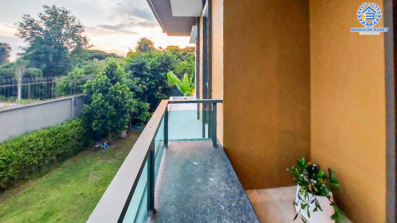 *****บ้านเดี่ยวมือสอง หลังใหญ่ จากแบรนด์ Sansiri โครงการ บุราสิริ ราชพฤกษ์-345 เนื้อที่กว่า 97.10 ตร.ว. ฟังก์ชัน 3 ห้องนอน 3 ห้องน้ำ 2 ที่จอดรถ สภาพสวยเหมือนใหม่ ต่อเติมครบครัน ทำเลดี เชื่อมต่อทั้งถนนสะพานนนทบุรี-บางบัวทอง, ถนนกาญจนาภิเษก, ถนนราชพฤกษ์ ใกล้เซ็นทรัลเวสต์เกต และอีเกียบางใหญ่ จองเลย!