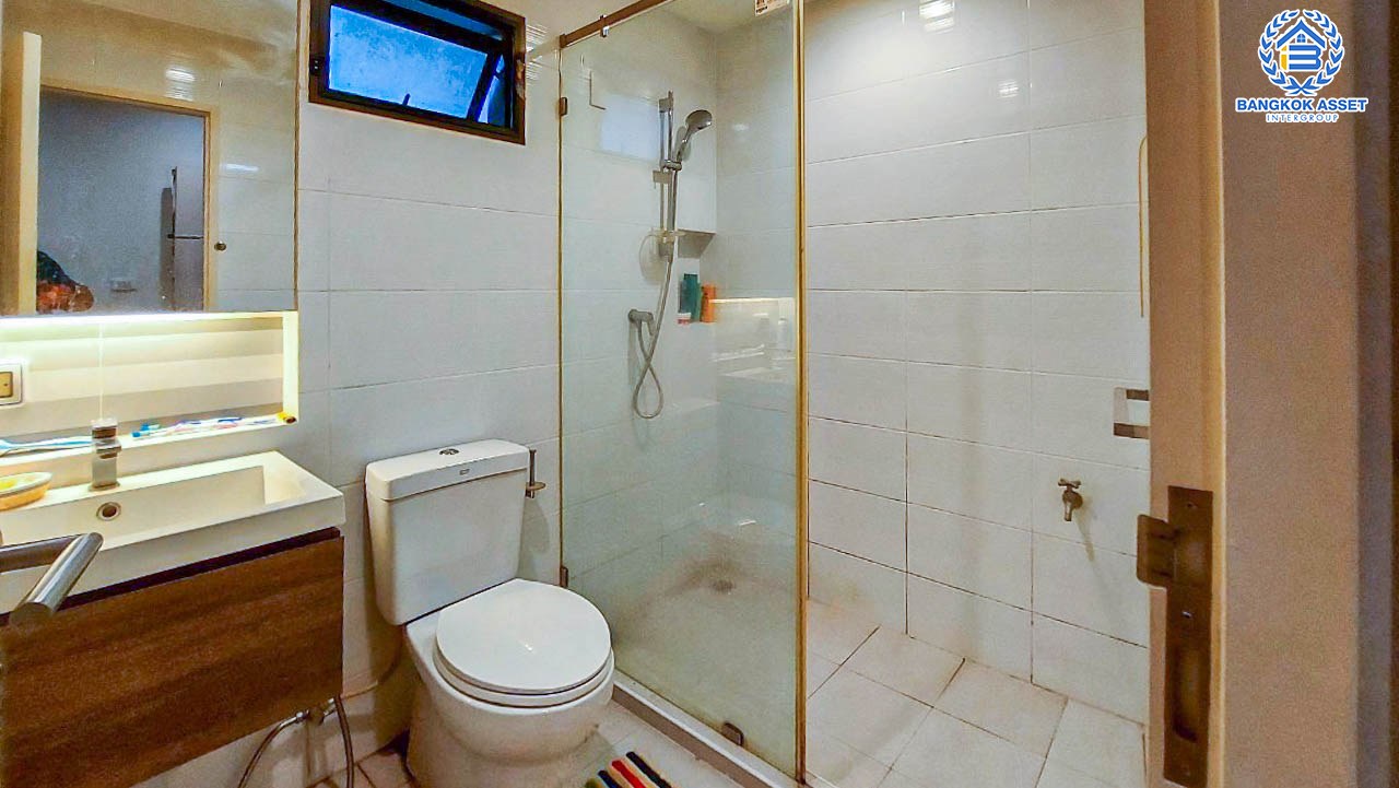 *****บ้านเดี่ยวมือสอง หลังใหญ่ จากแบรนด์ Sansiri โครงการ บุราสิริ ราชพฤกษ์-345 เนื้อที่กว่า 97.10 ตร.ว. ฟังก์ชัน 3 ห้องนอน 3 ห้องน้ำ 2 ที่จอดรถ สภาพสวยเหมือนใหม่ ต่อเติมครบครัน ทำเลดี เชื่อมต่อทั้งถนนสะพานนนทบุรี-บางบัวทอง, ถนนกาญจนาภิเษก, ถนนราชพฤกษ์ ใกล้เซ็นทรัลเวสต์เกต และอีเกียบางใหญ่ จองเลย!