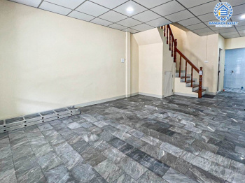 *****ทาวน์เฮ้าส์มือสองกรุงเทพมหานคร โครงการ เค.ซี รามอินทรา3 เนื้อที่ 16 ตร.ว สภาพดีเหมือนใหม่ พร้อมขาย พร้อมฟังก์ชัน 2 ห้องนอน 2 ห้องน้ำ 1 ที่จอดรถ ทำเลเดินทางสะดวก เชื่อมต่อถนนหทัยราษฎร์, ถนนไทยรามัญ, ถนนพระยาสุเรนทร์ ใกล้สถานที่ท่องเที่ยว "ซาฟารีเวิลด์" และใกล้ห้างสรรพสินค้า "แฟชั่นไอส์แลนด์"