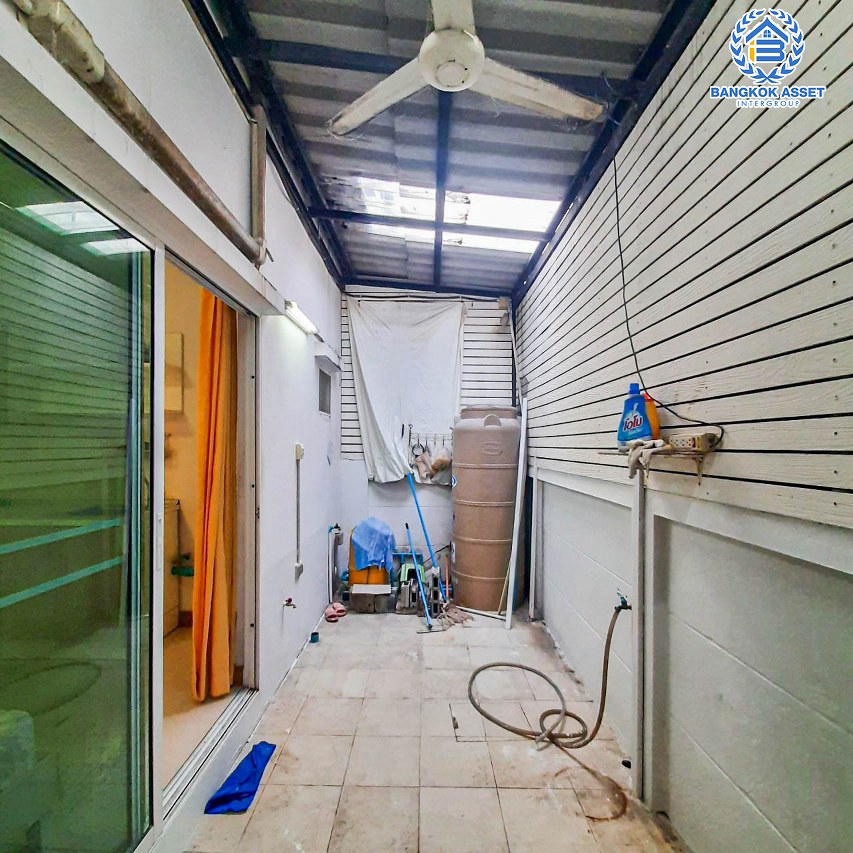 *****ทาวน์เฮ้าส์มือสองนนทบุรี โครงการ เดอะทรัสต์ทาวน์ ราชพฤกษ์-รัตนาธิเบศร์ เนื้อที่กว้างเกือบ 20 ตร.ว. ฟังก์ชัน 3 ห้องนอน 2 ห้องน้ำ 1 ที่จอดรถ แถมฟรี! 1 เครื่องปรับอากาศ 1 เครื่องทำน้ำอุ่น บนทำเลดี ติดถนนราชพฤกษ์ ใกล้รถไฟฟ้าสายสีม่วง "สถานีบางรักน้อยท่าอิฐ" และทางด่วน "ศรีรัช"...