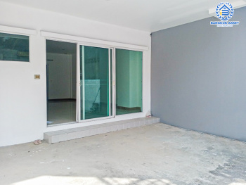 *****ทาวน์เฮ้าส์มือสองนนทบุรี โครงการ เดอะทรัสต์ทาวน์ ราชพฤกษ์-รัตนาธิเบศร์ เนื้อที่กว้างเกือบ 20 ตร.ว. ฟังก์ชัน 3 ห้องนอน 2 ห้องน้ำ 1 ที่จอดรถ แถมฟรี! 1 เครื่องปรับอากาศ 1 เครื่องทำน้ำอุ่น บนทำเลดี ติดถนนราชพฤกษ์ ใกล้รถไฟฟ้าสายสีม่วง "สถานีบางรักน้อยท่าอิฐ" และทางด่วน "ศรีรัช"...