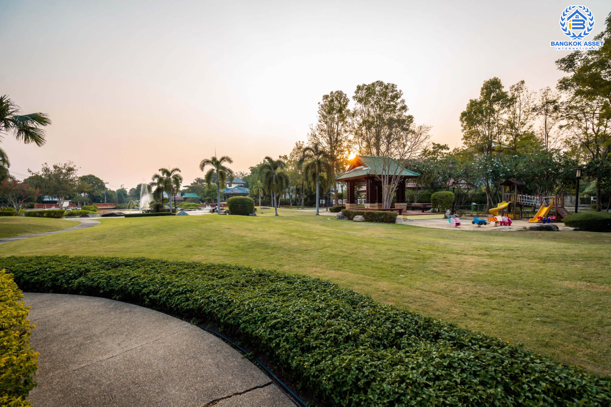 บ้านมือสองตกแต่งใหม่ แบรนด์ LH โครงการ มัณฑนา ราชพฤกษ์ หลังมุม เนื้อที่ 60.1 ตร.ว. ฟังก์ชัน 3 ห้องนอน 2 ห้องน้ำ จอดรถได้ 1 คัน พร้อมพื้นที่รอบบ้านกว้างขวาง Facilities ตอบโจทย์ทุกกิจกรรม! บนทำเลใกล้วงเวียนพระราม5 เซ็นทรัลเวสต์เกต และรถไฟฟ้า "สถานีบางรักน้อยท่าอิฐ"