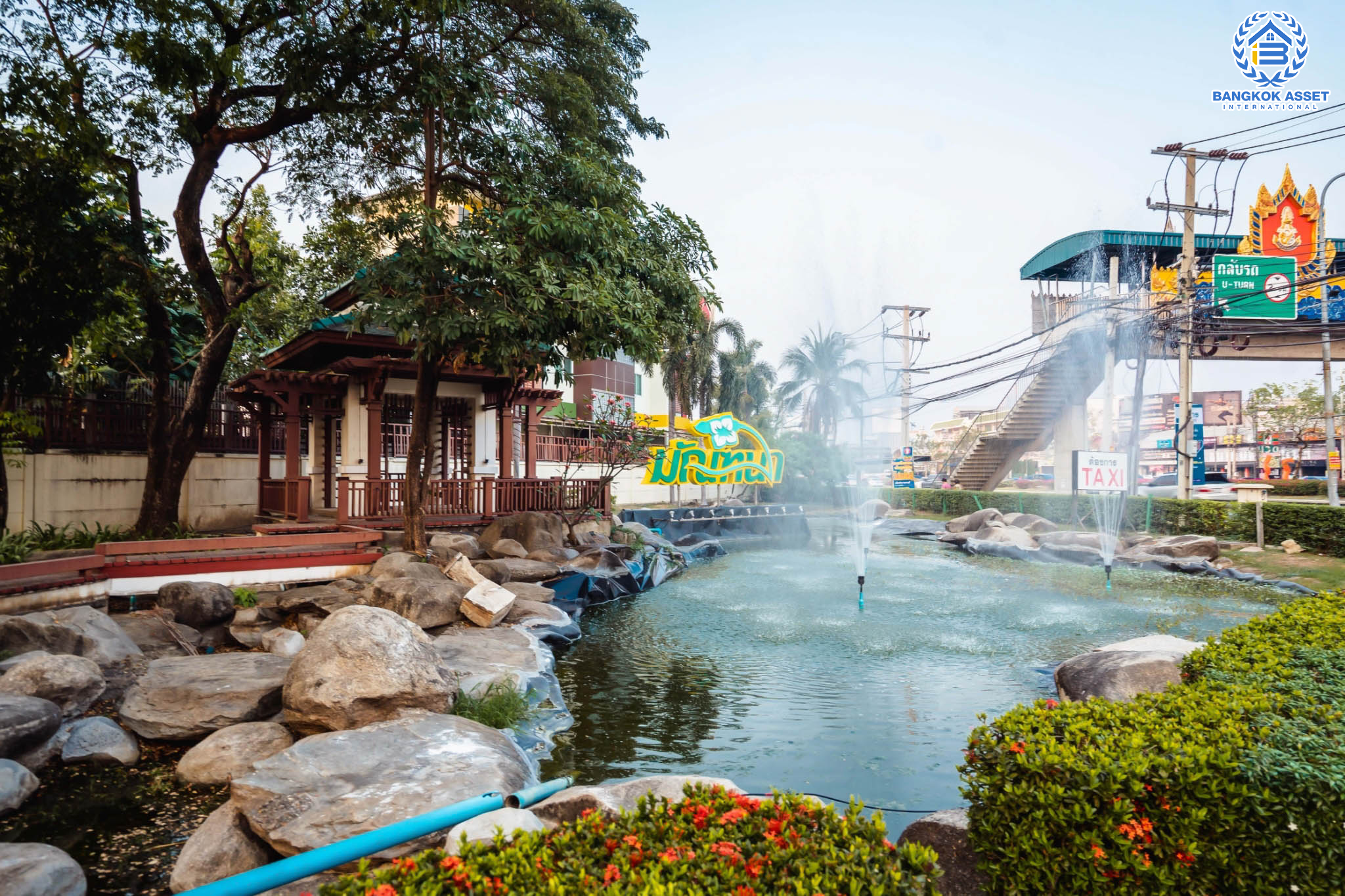 บ้านมือสองตกแต่งใหม่ แบรนด์ LH โครงการ มัณฑนา ราชพฤกษ์ หลังมุม เนื้อที่ 60.1 ตร.ว. ฟังก์ชัน 3 ห้องนอน 2 ห้องน้ำ จอดรถได้ 1 คัน พร้อมพื้นที่รอบบ้านกว้างขวาง Facilities ตอบโจทย์ทุกกิจกรรม! บนทำเลใกล้วงเวียนพระราม5 เซ็นทรัลเวสต์เกต และรถไฟฟ้า "สถานีบางรักน้อยท่าอิฐ"