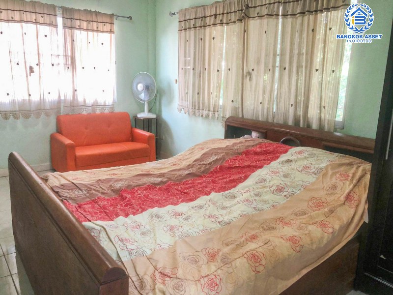 *****บ้านเดี่ยวมือสองนนทบุรี หมู่บ้าน ซอยแจ้งวัฒนะ-ปากเกร็ด20 เนื้อที่ 67 ตร.ว. พื้นที่ใช้สอยเยอะ ฟังก์ชัน 3 ห้องนอน 3 ห้องน้ำ 2 ที่จอดรถ แถมฟรี! 4 เครื่องปรับอากาศ 3 เครื่องทำน้ำอุ่น ทำเลเชื่อมต่อ ถนนเลี่ยงเมืองปากเกร็ด, ถนนแจ้งวัฒนะ ใกล้รถไฟฟ้าสายสีชมพู "สถานีกรมชลประทาน" และทางด่วน "ศรีรัช"