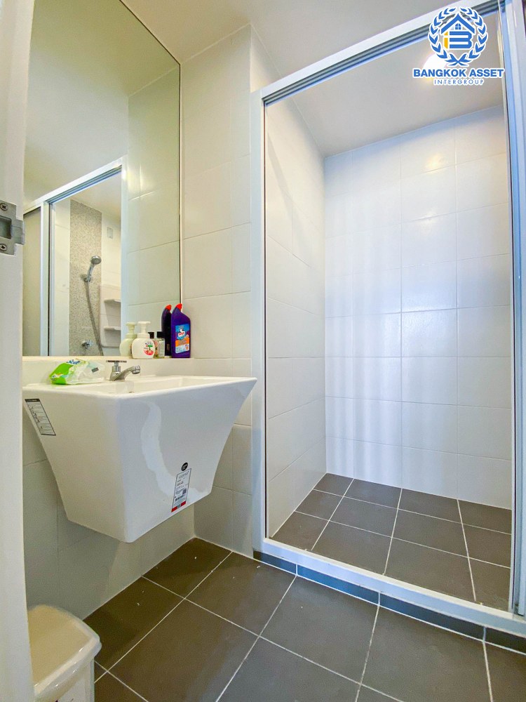 *****คอนโดมือสอง นนทบุรี โครงการ แอสปาย รัตนาธิเบศร์2 พื้นที่ใช้สอย 30.72 ตร.ม ฟังก์ชัน 1 ห้องนอน 1 ห้องน้ำ คอนโด High Rise ส่วนกลางครบครัน สภาพภายในดีเยี่ยม พร้อมอยู่ บนทำเลศักยภาพ เพียง 250 เมตร ถึงรถไฟฟ้าสายสีม่วง "สถานีบางกระสอ" ใกล้ทางด่วน "งามวงศ์วาน"