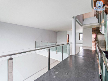 *****อาคารพาณิชย์มือหนึ่งสูง 4 ชั้น ซอยลาดพร้าว87 ลาดพร้าว เนื้อที่กว้างขวางกว่า 49.80 ตร.ว. ฟังก์ชัน 2 ห้องนอน 6 ห้องน้ำ 2 ที่จอดรถ บ้านสวยตกแต่งครบ มีลิฟท์ อยู่ในย่านที่เหมาะสำหรับทำธุรกิจ ตั้งบนทำเลดี ใก้ลรถไฟฟ้าสายสีเหลือง "สถานีลาดพร้าว83" และใกล้จุดขึ้นทางด่วน "รามอินทรา-อาจณรงค์"