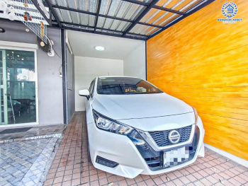 ทาวน์เฮ้าส์มือสองนนทบุรี โครงการ ไลโอบลิสซ์ กาญจนาภิเษก-ราชพฤกษ์ เนื้อที่กว้าง 17.6 ตร.ว. ฟังก์ชัน 3 ห้องนอน 2 ห้องน้ำ 1 ที่จอดรถ แถมฟรี! 3 เครื่องปรับอากาศ 1 เครื่องทำน้ำอุ่น ทำเลเดินทางสะดวก เชื่อมต่อ ถ.กาญจนาภิเษก, ถ.รัตนาธิเบศร์ ใกล้รถไฟฟ้าสายสีม่วง "สถานีคลองบางไผ่"