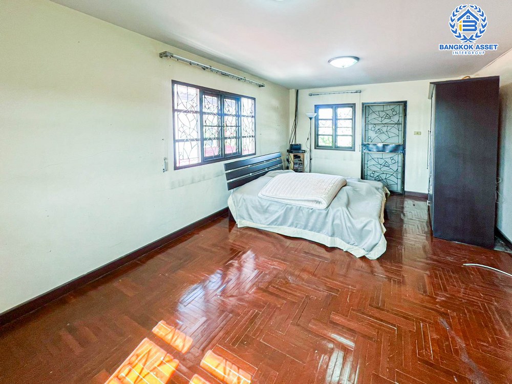 *****บ้านเดี่ยวมือสอง โครงการ คาซาลีน่า2 นิมิตรใหม่ เนื้อที่กว้างกว่า 80.20 ตร.ว. ฟังก์ชัน 4 ห้องนอน 2 ห้องน้ำ 4 ที่จอดรถ แถมฟรี! เครื่องปรับอากาศ บนทำเลดี เชื่อมต่อถนนประชาร่วมใจ ถนนร่มเกล้า ถนนสุวินทวงศ์  ใกล้รถไฟฟ้าสายสีส้ม "สถานีมีนบุรี" และถนนวงแหวนรอบนอกตะวันออก(บางนา-บางปะอิน)