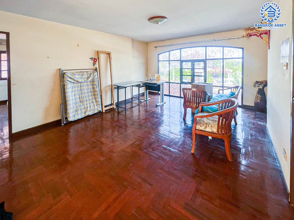 *****บ้านเดี่ยวมือสอง โครงการ คาซาลีน่า2 นิมิตรใหม่ เนื้อที่กว้างกว่า 80.20 ตร.ว. ฟังก์ชัน 4 ห้องนอน 2 ห้องน้ำ 4 ที่จอดรถ แถมฟรี! เครื่องปรับอากาศ บนทำเลดี เชื่อมต่อถนนประชาร่วมใจ ถนนร่มเกล้า ถนนสุวินทวงศ์  ใกล้รถไฟฟ้าสายสีส้ม "สถานีมีนบุรี" และถนนวงแหวนรอบนอกตะวันออก(บางนา-บางปะอิน)