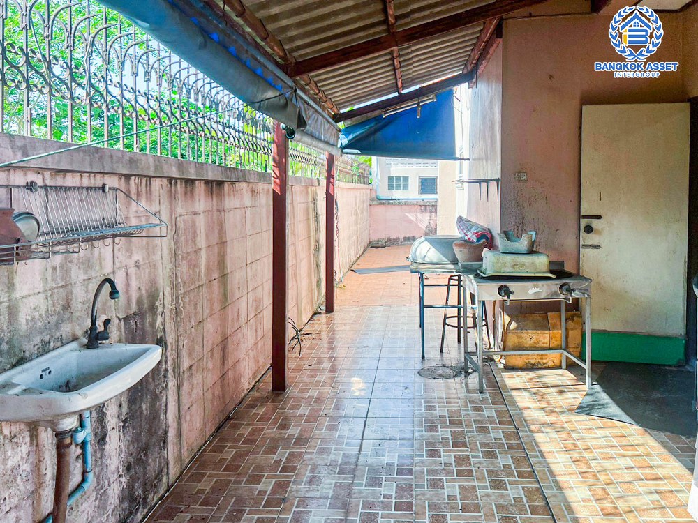 *****บ้านเดี่ยวมือสอง โครงการ คาซาลีน่า2 นิมิตรใหม่ เนื้อที่กว้างกว่า 80.20 ตร.ว. ฟังก์ชัน 4 ห้องนอน 2 ห้องน้ำ 4 ที่จอดรถ แถมฟรี! เครื่องปรับอากาศ บนทำเลดี เชื่อมต่อถนนประชาร่วมใจ ถนนร่มเกล้า ถนนสุวินทวงศ์  ใกล้รถไฟฟ้าสายสีส้ม "สถานีมีนบุรี" และถนนวงแหวนรอบนอกตะวันออก(บางนา-บางปะอิน)