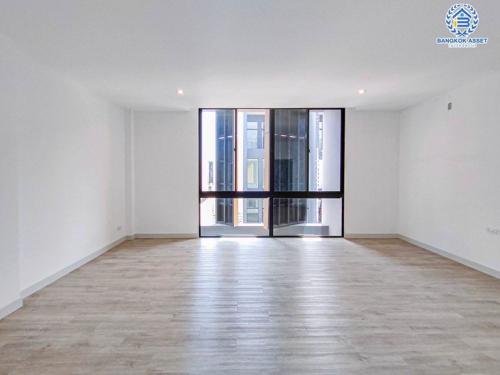 *****ทาวน์โฮม 3 ชั้นมือหนึ่ง โครงการ อัยย์ ราชพฤกษ์ หลังมุม เนื้อที่กว้างเกือบ 35 ตร.ว. ฟังก์ชัน 3 ห้องนอน 4 ห้องน้ำ 2 ที่จอดรถ บริเวณบ้านกว้าง บรรยากาศโครงการร่มรื่น เชื่อมต่อถนนกาญจนาภิเษก, ถนนนครอินทร์, ถนนปลายบาง ใกล้รถไฟฟ้าสายสีม่วง "สถานีตลาดบางใหญ่" และจุดขึ้นทางด่วน "ศรีรัช" จองเลย!