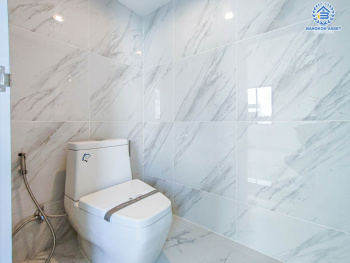 *****ทาวน์โฮม 3 ชั้นมือหนึ่ง โครงการ อัยย์ ราชพฤกษ์ หลังมุม เนื้อที่กว้างเกือบ 35 ตร.ว. ฟังก์ชัน 3 ห้องนอน 4 ห้องน้ำ 2 ที่จอดรถ บริเวณบ้านกว้าง บรรยากาศโครงการร่มรื่น เชื่อมต่อถนนกาญจนาภิเษก, ถนนนครอินทร์, ถนนปลายบาง ใกล้รถไฟฟ้าสายสีม่วง "สถานีตลาดบางใหญ่" และจุดขึ้นทางด่วน "ศรีรัช" จองเลย!