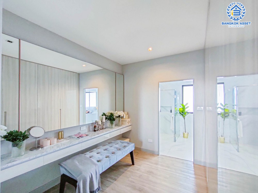 *****ทาวน์โฮม 3.5 ชั้นมือหนึ่ง โครงการ อัยย์ ราชพฤกษ์ หลังมุม เนื้อที่กว้างเกือบ 35 ตร.ว. ฟังก์ชัน 4 ห้องนอน 4 ห้องน้ำ 2 ที่จอดรถ เป็นบ้านตัวอย่าง พร้อมตกแต่ง เชื่อมต่อถนนกาญจนาภิเษก, ถนนนครอินทร์, ถนนปลายบาง ใกล้รถไฟฟ้าสายสีม่วง "สถานีตลาดบางใหญ่" และจุดขึ้นทางด่วน "ศรีรัช"