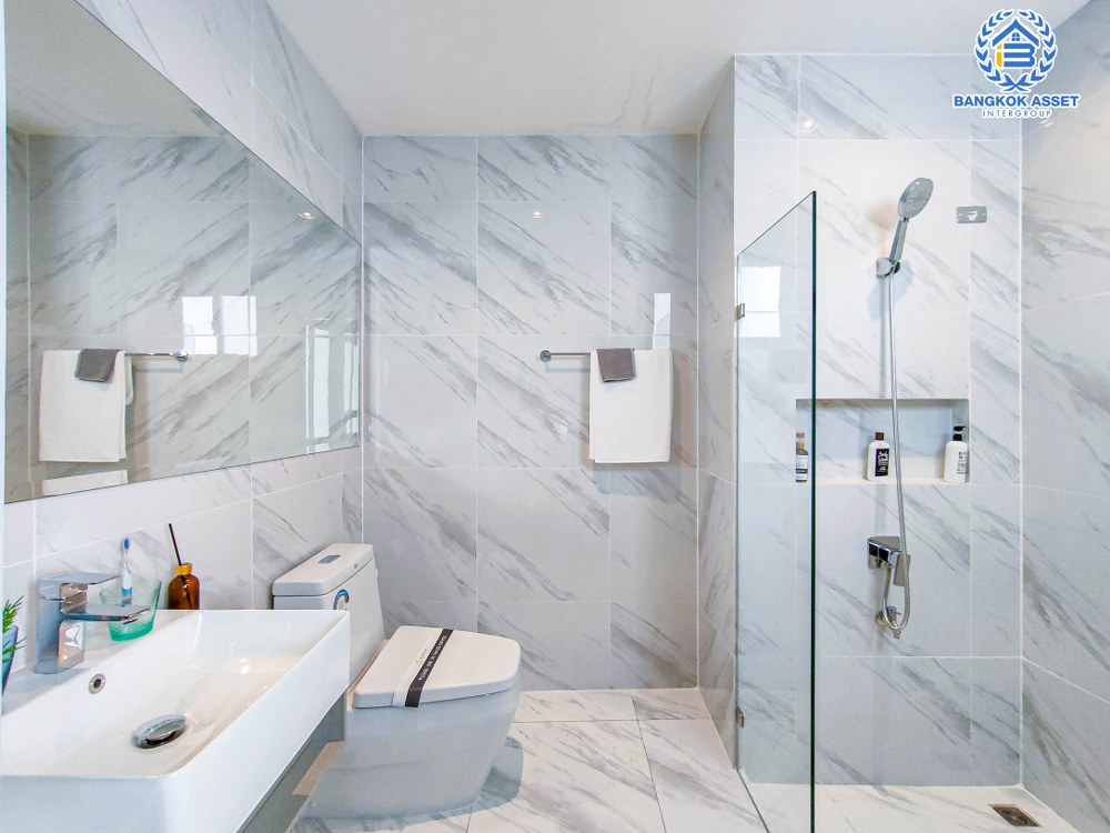 *****ทาวน์โฮม 3.5 ชั้นมือหนึ่ง โครงการ อัยย์ ราชพฤกษ์ หลังมุม เนื้อที่กว้างเกือบ 35 ตร.ว. ฟังก์ชัน 4 ห้องนอน 4 ห้องน้ำ 2 ที่จอดรถ เป็นบ้านตัวอย่าง พร้อมตกแต่ง เชื่อมต่อถนนกาญจนาภิเษก, ถนนนครอินทร์, ถนนปลายบาง ใกล้รถไฟฟ้าสายสีม่วง "สถานีตลาดบางใหญ่" และจุดขึ้นทางด่วน "ศรีรัช"