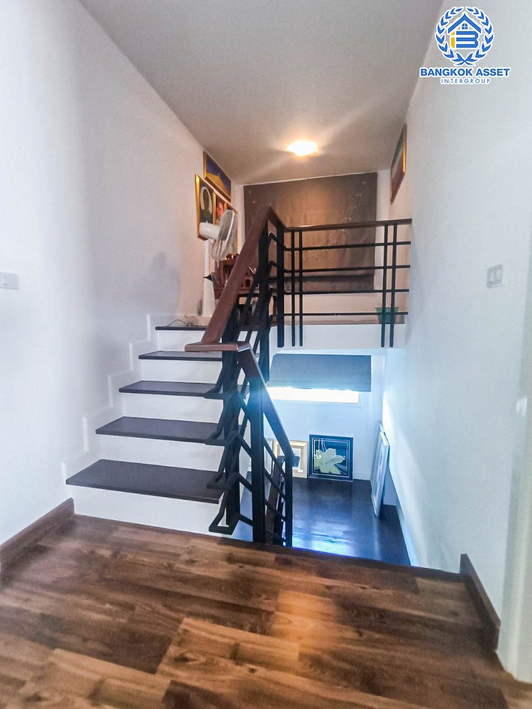 *****บ้านเดี่ยวมือสอง โครงการ คุณาลัยซิมโฟนี บ้านกล้วย-ไทรน้อย เนื้อที่กว้าง 67.50 ตร.ว. ฟังก์ชัน 3 ห้องนอน 3 ห้องน้ำ 2 ที่จอดรถ บ้านมีค่อนข้างความเป็นส่วนตัว แถมฟรี! เครื่องปรับอากาศ บนทำเลดี เชื่อมต่อถนนบ้านกล้วย-ไทรน้อย, ถนนกาญจนาภิเษก ใกล้จุดขึ้นทางด่วน "บางใหญ่-กาญจนบุรี (ในอนาคต)"