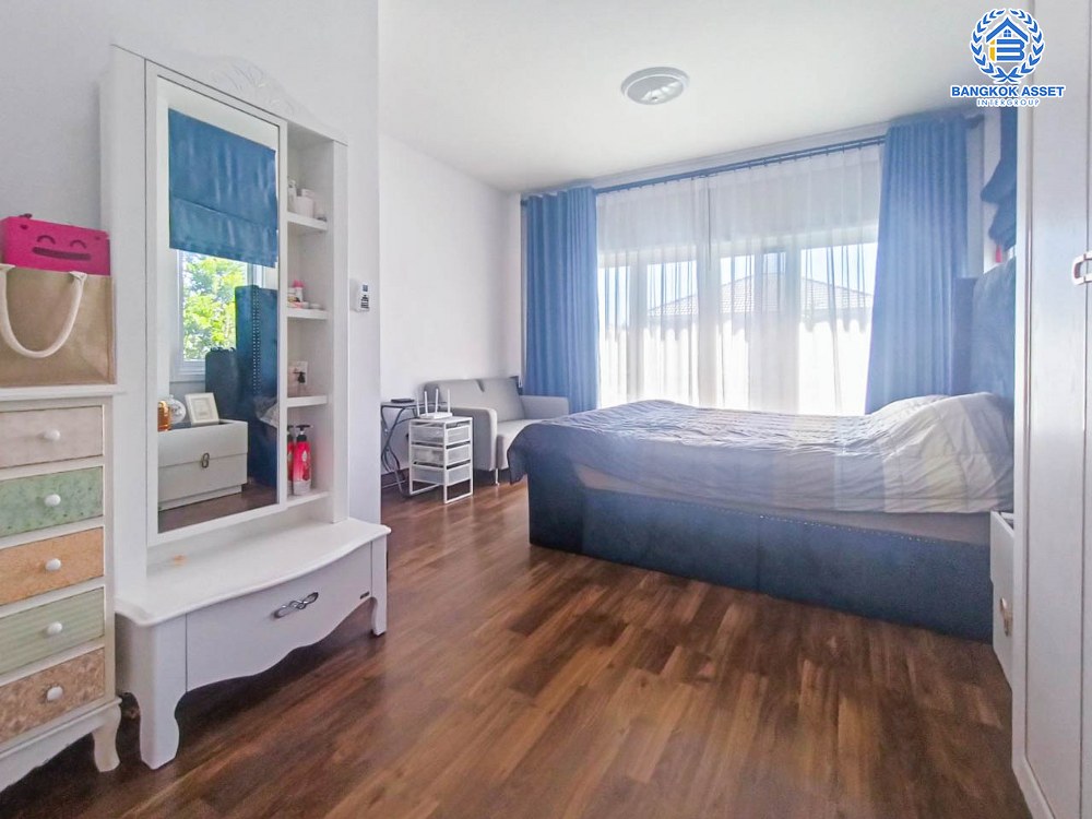 *****บ้านเดี่ยวมือสอง โครงการ คุณาลัยซิมโฟนี บ้านกล้วย-ไทรน้อย เนื้อที่กว้าง 67.50 ตร.ว. ฟังก์ชัน 3 ห้องนอน 3 ห้องน้ำ 2 ที่จอดรถ บ้านมีค่อนข้างความเป็นส่วนตัว แถมฟรี! เครื่องปรับอากาศ บนทำเลดี เชื่อมต่อถนนบ้านกล้วย-ไทรน้อย, ถนนกาญจนาภิเษก ใกล้จุดขึ้นทางด่วน "บางใหญ่-กาญจนบุรี (ในอนาคต)"