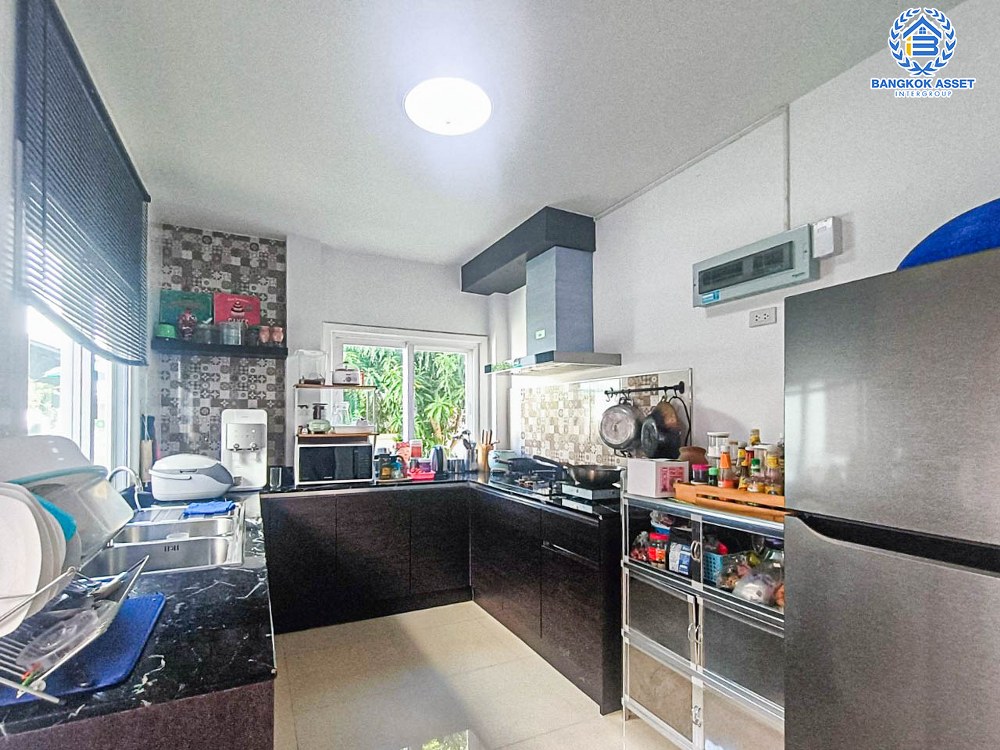 *****บ้านเดี่ยวมือสอง โครงการ คุณาลัยซิมโฟนี บ้านกล้วย-ไทรน้อย เนื้อที่กว้าง 67.50 ตร.ว. ฟังก์ชัน 3 ห้องนอน 3 ห้องน้ำ 2 ที่จอดรถ บ้านมีค่อนข้างความเป็นส่วนตัว แถมฟรี! เครื่องปรับอากาศ บนทำเลดี เชื่อมต่อถนนบ้านกล้วย-ไทรน้อย, ถนนกาญจนาภิเษก ใกล้จุดขึ้นทางด่วน "บางใหญ่-กาญจนบุรี (ในอนาคต)"