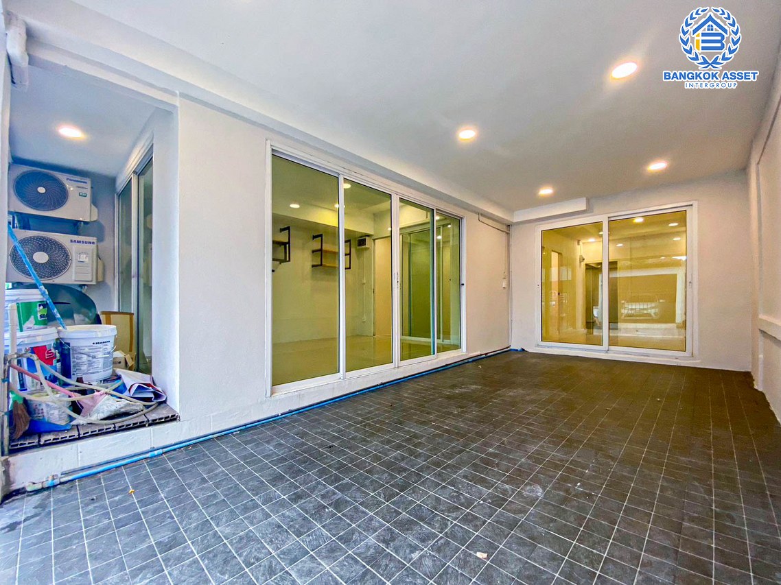 *****ทาวน์เฮ้าส์มือสองนนทบุรี หมู่บ้าน อาสาเฮ้าส์5 กาญจนาภิเษก เนื้อที่กว้างถึง 22.5 ตร.ว. ฟังก์ชัน 3 ห้องนอน 2 ห้องน้ำ 1 ที่จอดรถ บ้านพร้อมเข้าอยู่ แถมฟรี! 3 เครื่องปรับอากาศ บนทำเลดี ใกล้รถไฟฟ้าสายสีม่วง "สถานีตลาดบางใหญ่" และทางด่วน "ศรีรัช" จองเลย!