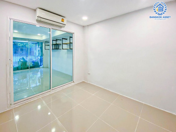 *****ทาวน์เฮ้าส์มือสองนนทบุรี หมู่บ้าน อาสาเฮ้าส์5 กาญจนาภิเษก เนื้อที่กว้างถึง 22.5 ตร.ว. ฟังก์ชัน 3 ห้องนอน 2 ห้องน้ำ 1 ที่จอดรถ บ้านพร้อมเข้าอยู่ แถมฟรี! 3 เครื่องปรับอากาศ บนทำเลดี ใกล้รถไฟฟ้าสายสีม่วง "สถานีตลาดบางใหญ่" และทางด่วน "ศรีรัช" จองเลย!