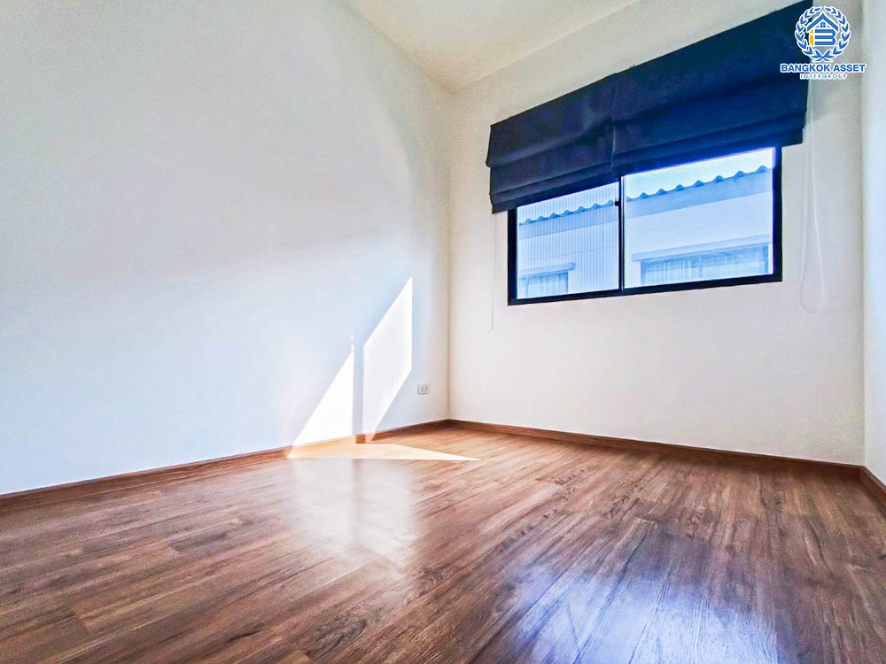 *****ทาวน์เฮ้าส์มือสอง โครงการ พลีโน่ ราชพฤกษ์ หลังมุม คุณภาพระดับ AP บนเนื้อที่ 27.60 ตร.ว. ฟังก์ชัน 3 ห้องนอน 2 ห้องน้ำ 2 ที่จอดรถ สภาพดีน่าอยู่มาก การเดินทางสะดวกสบาย เชื่อมต่อถนนราชพฤกษ์, ถนนชัยพฤกษ์, ถนน 345 ใกล้รถไฟฟ้าสายสีม่วง "สถานีบางพลู" ทางด่วน "ศรีรัช"