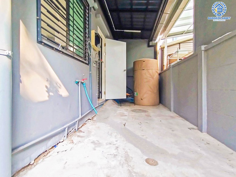 *****ทาวน์เฮ้าส์มือสอง โครงการ พลีโน่ ราชพฤกษ์ หลังมุม คุณภาพระดับ AP บนเนื้อที่ 27.60 ตร.ว. ฟังก์ชัน 3 ห้องนอน 2 ห้องน้ำ 2 ที่จอดรถ สภาพดีน่าอยู่มาก การเดินทางสะดวกสบาย เชื่อมต่อถนนราชพฤกษ์, ถนนชัยพฤกษ์, ถนน 345 ใกล้รถไฟฟ้าสายสีม่วง "สถานีบางพลู" ทางด่วน "ศรีรัช"