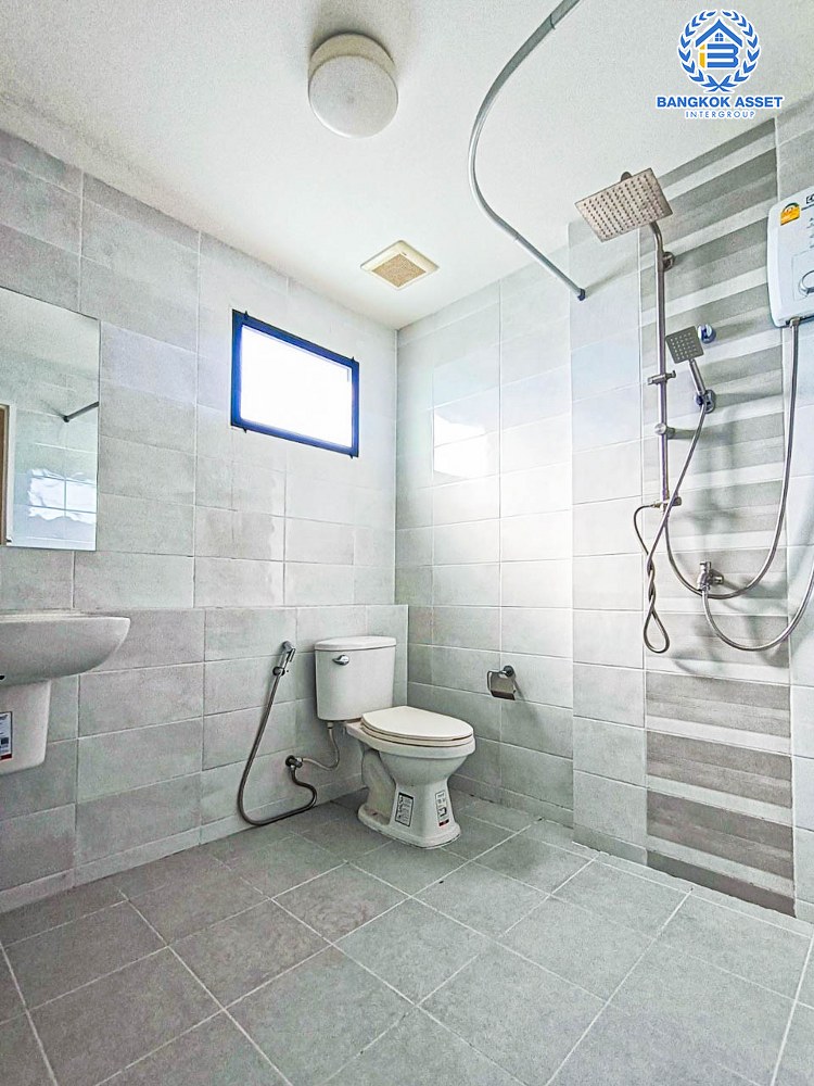 *****ทาวน์เฮ้าส์มือสอง โครงการ พลีโน่ ราชพฤกษ์ หลังมุม คุณภาพระดับ AP บนเนื้อที่ 27.60 ตร.ว. ฟังก์ชัน 3 ห้องนอน 2 ห้องน้ำ 2 ที่จอดรถ สภาพดีน่าอยู่มาก การเดินทางสะดวกสบาย เชื่อมต่อถนนราชพฤกษ์, ถนนชัยพฤกษ์, ถนน 345 ใกล้รถไฟฟ้าสายสีม่วง "สถานีบางพลู" ทางด่วน "ศรีรัช"