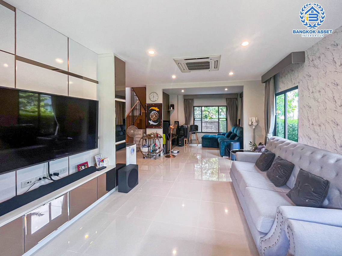 *****บ้านเดี่ยวมือสองนนทบุรี โครงการ ภัสสร แจ้งวัฒนะ-ชัยพฤกษ์ หลังมุม เนื้อที่กว้างขวางเกือบ 67 ตร.ว. ฟังก์ชัน 4 ห้องนอน 5 ห้องน้ำ 2 ที่จอดรถ มีห้องอเนกประสงค์ด้านล่าง กั้นเป็นห้องนอนได้, ห้องแม่บ้าน และห้องน้ำแม่บ้าน บนทำเลดี ใกล้รถไฟฟ้าสายสีชมพู "สถานีปากเกร็ด" และทางด่วน "แจ้งวัฒนะ"