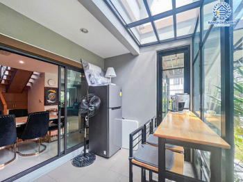 *****บ้านเดี่ยวมือสองนนทบุรี โครงการ ภัสสร แจ้งวัฒนะ-ชัยพฤกษ์ หลังมุม เนื้อที่กว้างขวางเกือบ 67 ตร.ว. ฟังก์ชัน 4 ห้องนอน 5 ห้องน้ำ 2 ที่จอดรถ มีห้องอเนกประสงค์ด้านล่าง กั้นเป็นห้องนอนได้, ห้องแม่บ้าน และห้องน้ำแม่บ้าน บนทำเลดี ใกล้รถไฟฟ้าสายสีชมพู "สถานีปากเกร็ด" และทางด่วน "แจ้งวัฒนะ"