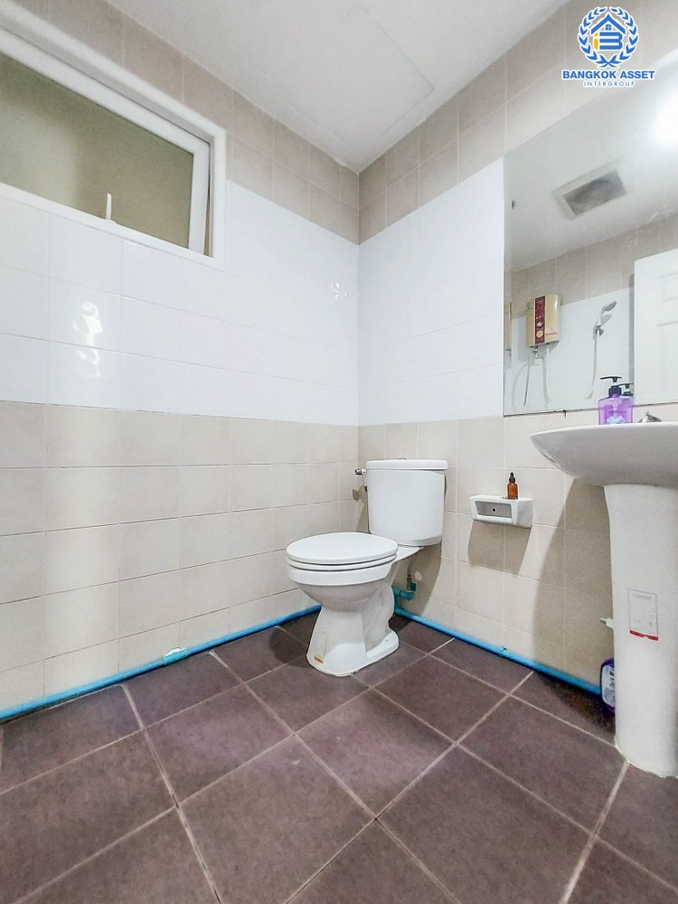 *****บ้านเดี่ยวมือสอง ราคาคุ้มสุดในย่าน! โครงการ คุณาภัทร3 บ้านกล้วย-ไทรน้อย เนื้อที่กว้างขวางถึง 52.5 ตร.ว. ฟังก์ชันจัดเต็ม 4 ห้องนอน 3 ห้องน้ำ 2 ที่จอดรถ แถมฟรี! เครื่องปรับอากาศ บนทำเลแห่งการเดินทาง ใกล้รถไฟฟ้าสายมีม่วง "สถานีคลองบางไผ่" และทางด่วน "งามวงศ์วาน-ศรีรัช"