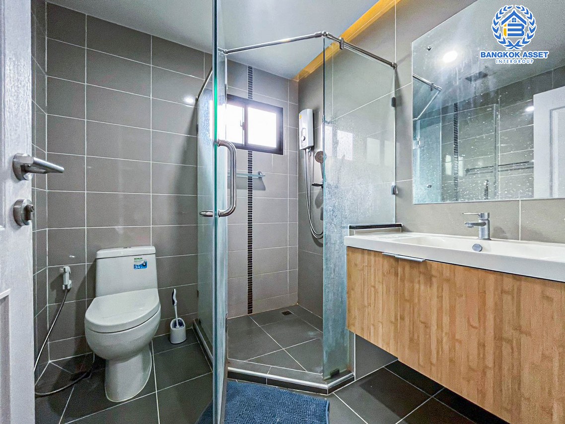 *****บ้านเดี่ยวมือสองนนทบุรี โครงการ ภัสสร แจ้งวัฒนะ-ชัยพฤกษ์ เนื้อที่กว้าง 54 ตร.ว. ฟังก์ชัน 3 ห้องนอน 3 ห้องน้ำ 2 ที่จอดรถ บ้านสภาพเหมือนใหม่ บนทำเลแห่งการเดินทาง ใกล้รถไฟฟ้าสายในอนาคตสีชมพู "สถานีปากเกร็ด" และทางด่วน "แจ้งวัฒนะ"