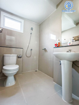 *****บ้านเดี่ยวมือสอง โครงการ เพอร์เฟคพาร์ค ชัยพฤกษ์ หลังมุม เนื้อที่ 63.40 ตร.ว. ฟังก์ชัน 3 ห้องนอน 3 ห้องน้ำ 4 ที่จอดรถ แถมฟรี! เครื่องปรับอากาศ บนทำเลเดินทางสะดวก เชื่อมต่อ ถนนกาญจนาภิเษก ถนนรัตนาธิเบศร์ ถนนชัยพฤษ์ ใกล้รถไฟฟ้าสายสีม่วง "สถานีคลองบางไผ่" และทางด่วน "ศรีรัช"