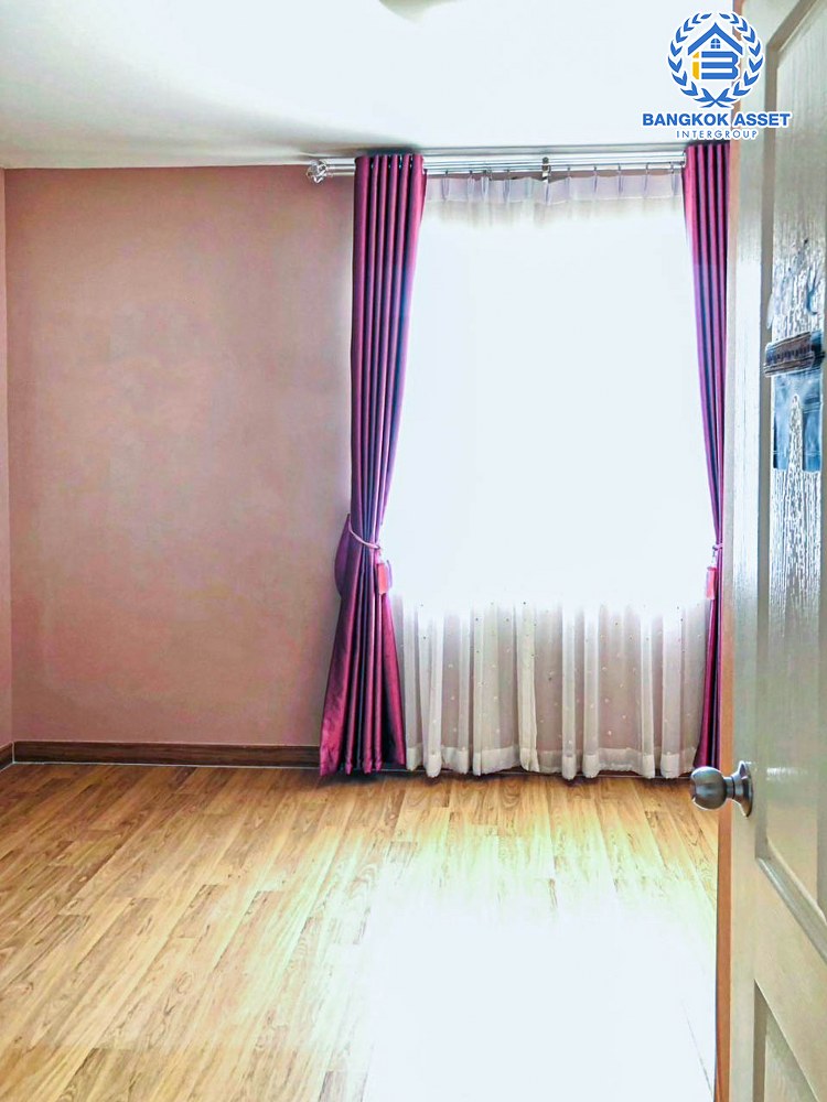 *****ทาวน์เฮ้าส์มือสอง นนทบุรี โครงการ อารียา เดอะคัลเลอร์ส กาญจนา-ราชพฤกษ์ เฟส8 หลังมุม! บนเนื้อที่ 27.10 ตร.ว. ฟังก์ชัน 3 ห้องนอน 2 ห้องน้ำ 2 ที่จอดรถ ฟรี! แอร์ มาพร้อมสิ่งอำนวยความสะดวกโครงการครบครัน พร้อมเข้าอยู่ เชื่อมต่อถนนกาญจนาภิเษก, ถนบางกรวย-ไทรน้อย, ถนนชัยพฤกษ์ ใกล้ทางด่วน "ศรีรัช"