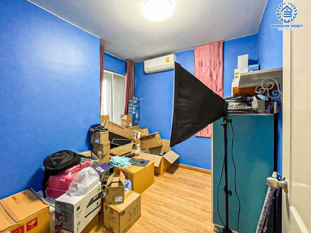 *****ทาวน์เฮ้าส์มือสอง นนทบุรี โครงการ อารียา เดอะคัลเลอร์ส กาญจนา-ราชพฤกษ์ เฟส8 หลังมุม! บนเนื้อที่ 27.10 ตร.ว. ฟังก์ชัน 3 ห้องนอน 2 ห้องน้ำ 2 ที่จอดรถ ฟรี! แอร์ มาพร้อมสิ่งอำนวยความสะดวกโครงการครบครัน พร้อมเข้าอยู่ เชื่อมต่อถนนกาญจนาภิเษก, ถนบางกรวย-ไทรน้อย, ถนนชัยพฤกษ์ ใกล้ทางด่วน "ศรีรัช"