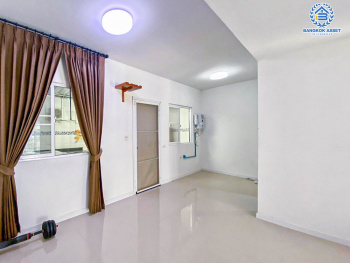 *****ทาวน์เฮ้าส์มือสอง โครงการ พฤกษา95/2 กันตนา-วงแหวนฯ เนื้อที่ 17.40 ตร.ว. ฟังก์ชัน 3 ห้องนอน 2 ห้องน้ำ 1 ที่จอดรถ สภาพดี ฟรี! เครื่องปรับอากาศ พร้อมเข้าอยู่ บนทำเลดี เชื่อมต่อถนนกาญจนาภิเษก ใกล้รถไฟฟ้าสายสีม่วง "สถานีสถานีสามแยกบางใหญ่" และจุดขึ้นทางด่วน "ศรีรัช"